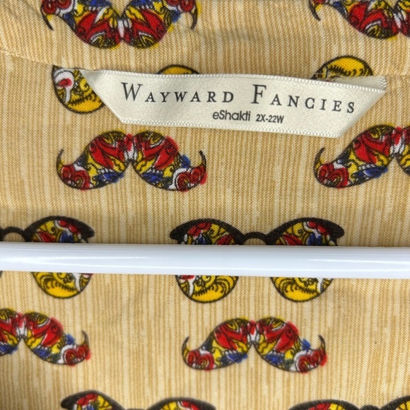 Wayward Fancies Eshakti Pleated Beige Tunic Disguise Print Women’s Size 2X-22W - Picture 5 of 10